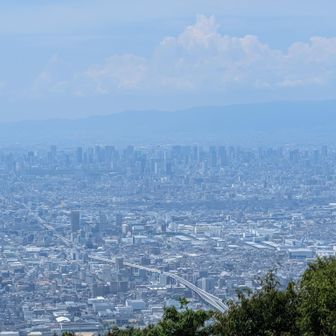 六甲山方面