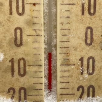 頭巾山の温度計。-6℃🥶