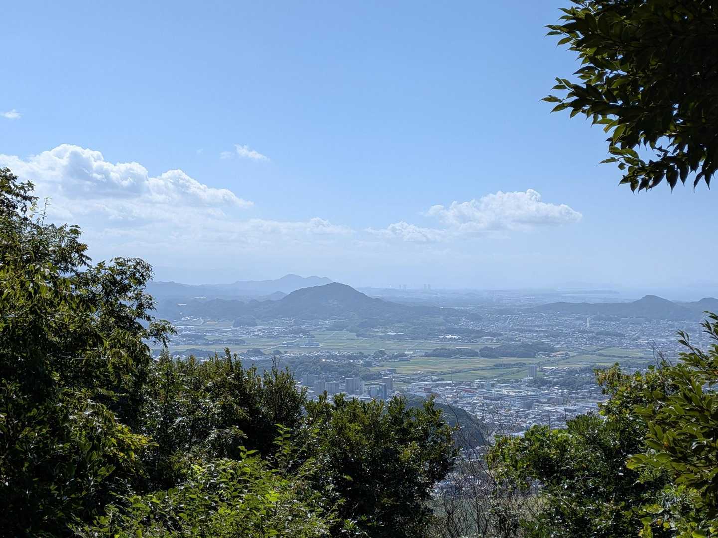山頂から宗像の街が見渡せます