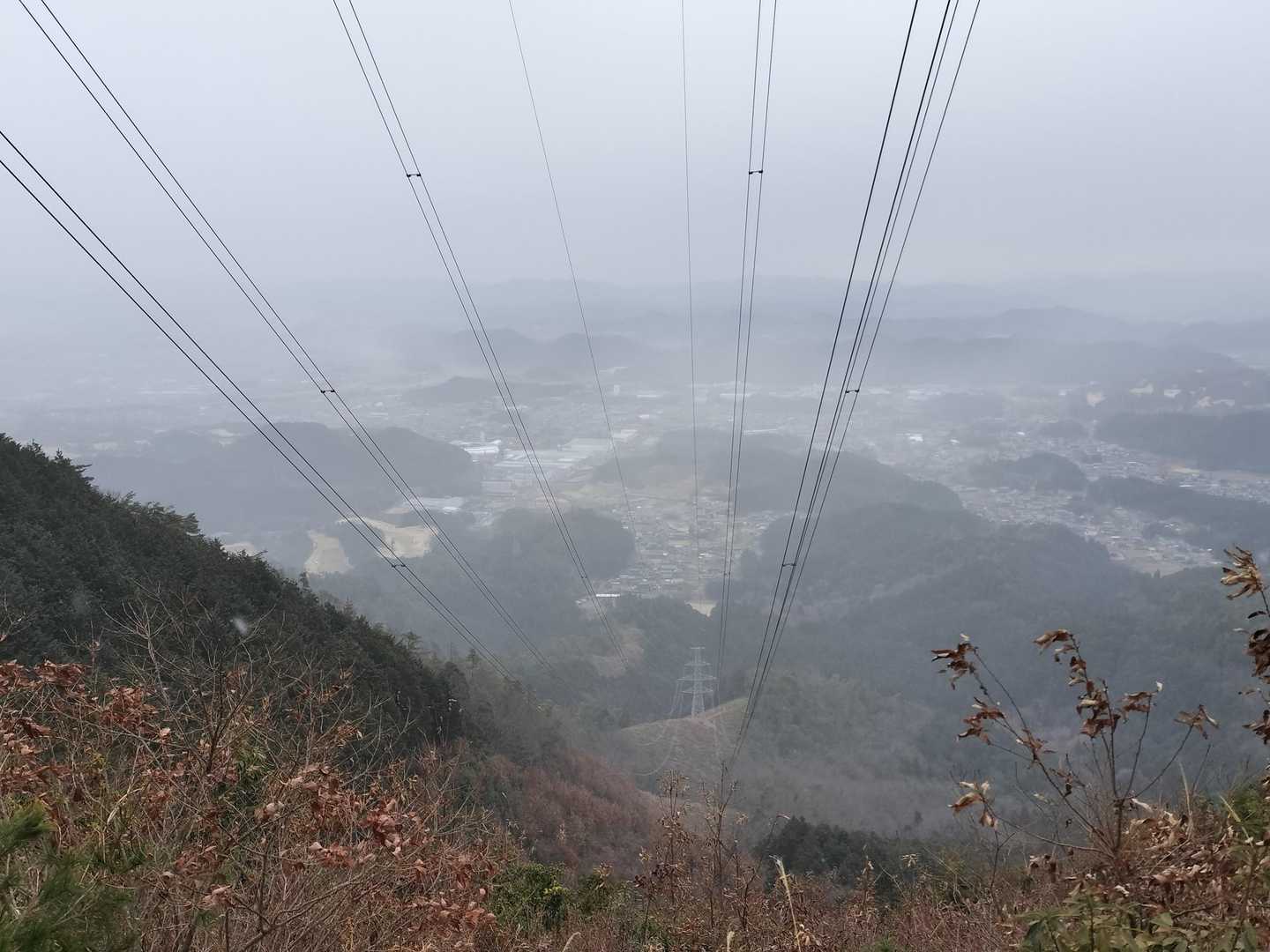 送電線で、ジップラインできたらと思ってしまう