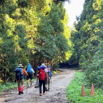 下りもそこそこ重い荷物を背負って
無事下山