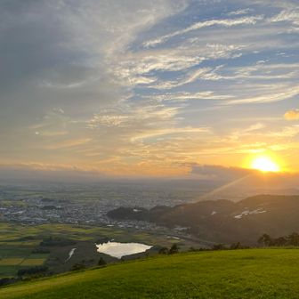 いつもみていた夕陽
ここからだと白竜湖みえる