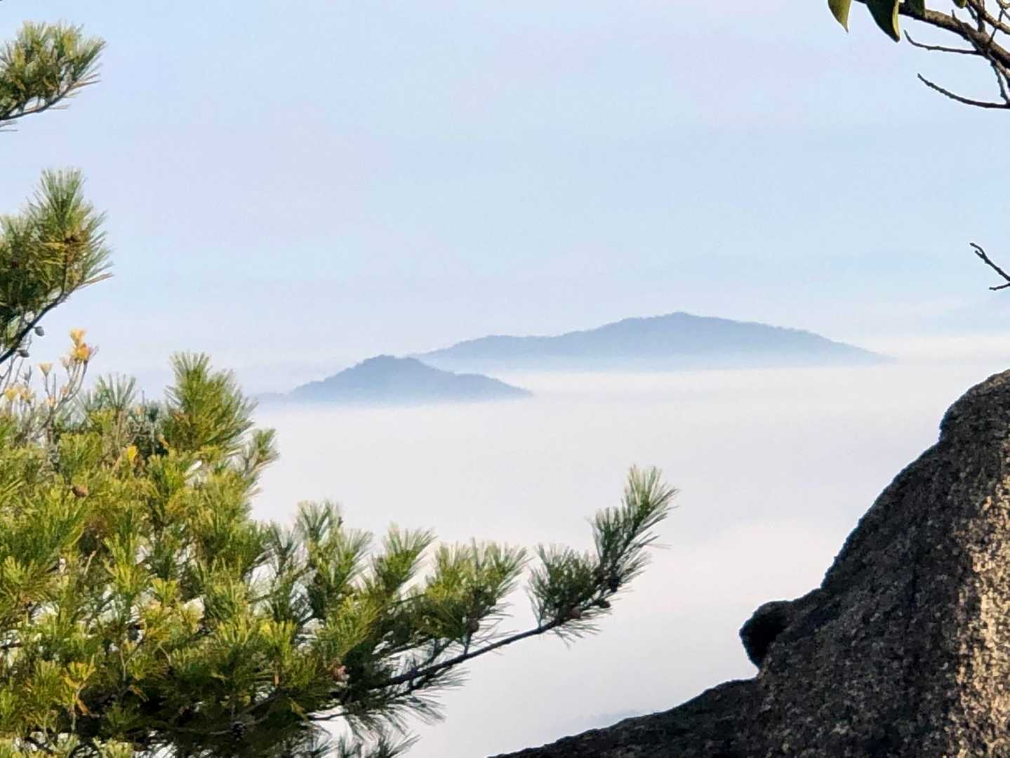 三上山