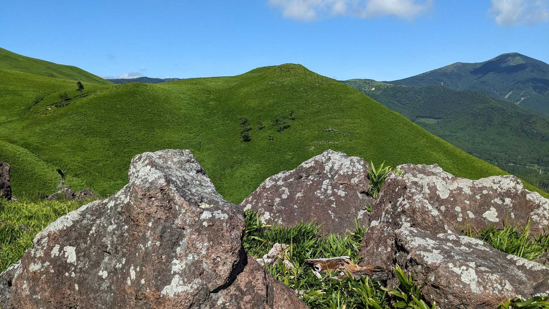 小にぎり山からおにぎり山を見る👀
山のネーミング可愛いですよね