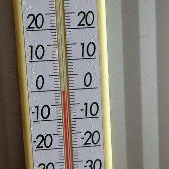 小屋は誰もおらず２人で食事してたら、２人パーティー、ソロの男性が出入り、その後ゆうちんさんのお知り合いのリリｨさん初めましてm(_ _)m