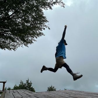 私からは、お祝いジャンープ❗️
全身で祝福を表現しております