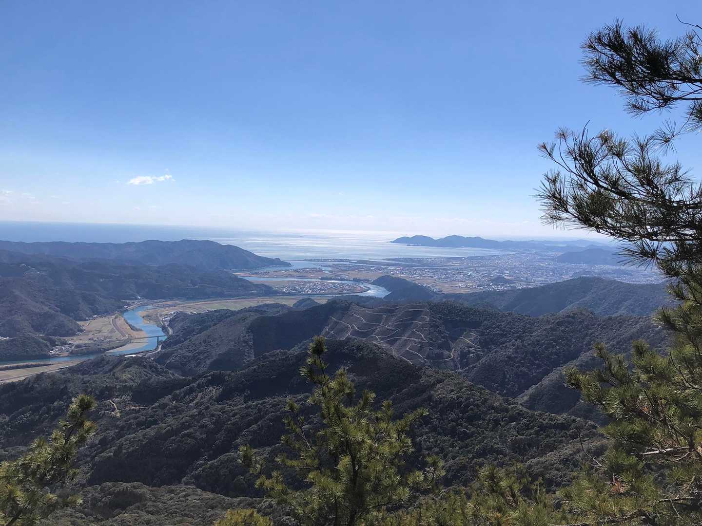 烏帽子岳より