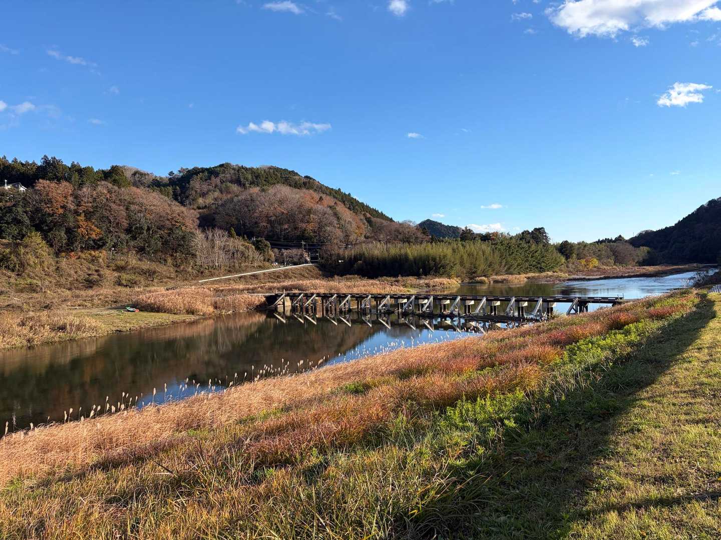 今日の目的地『平山橋』

https://maps.app.goo.gl/wH6sDWqhDXu6DEGg6?g_st=ipc

のどかで、The田園って感じが
癒されました(* ´  ` *)ᐝ