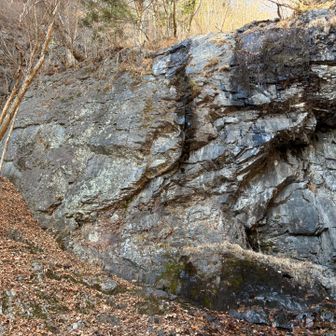 再び、不動の滝
朝見た氷筍はすっかり溶けてました