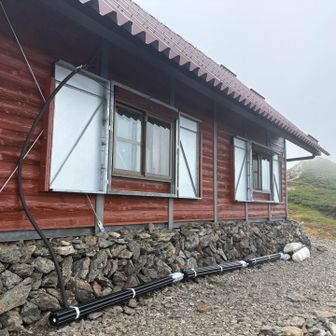 中岳避難小屋