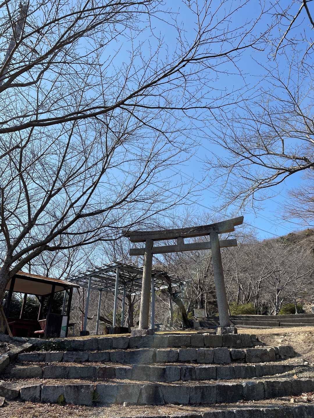 神社に下山
お疲れ山。