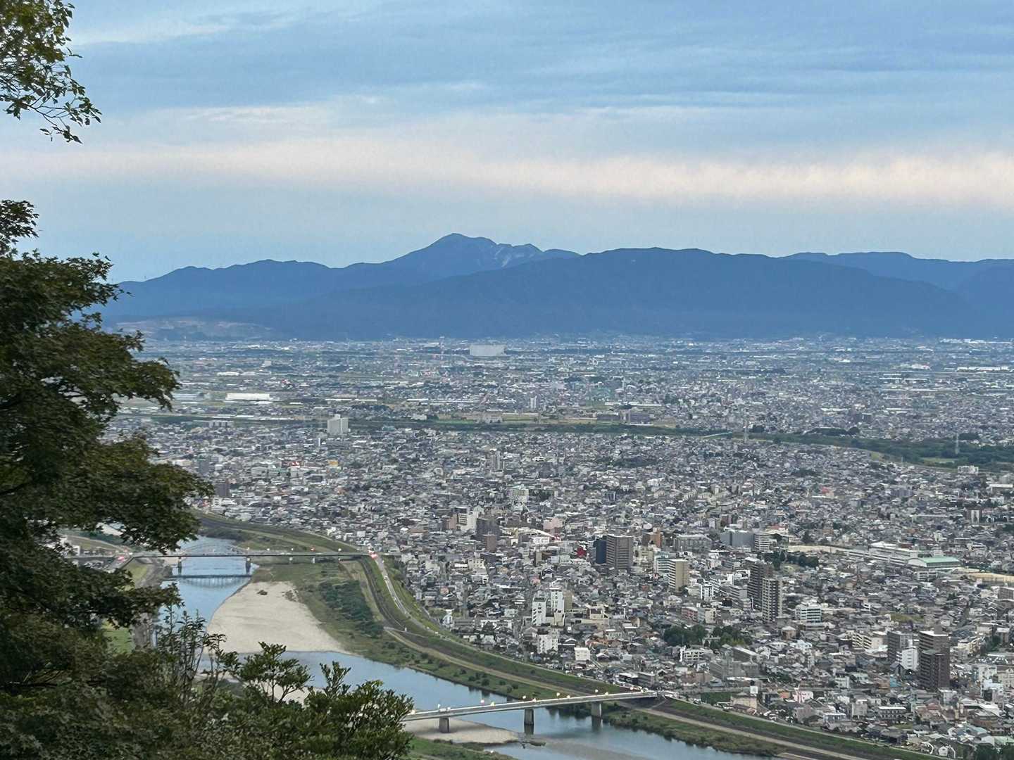 伊吹山もくっきり⛰️👀