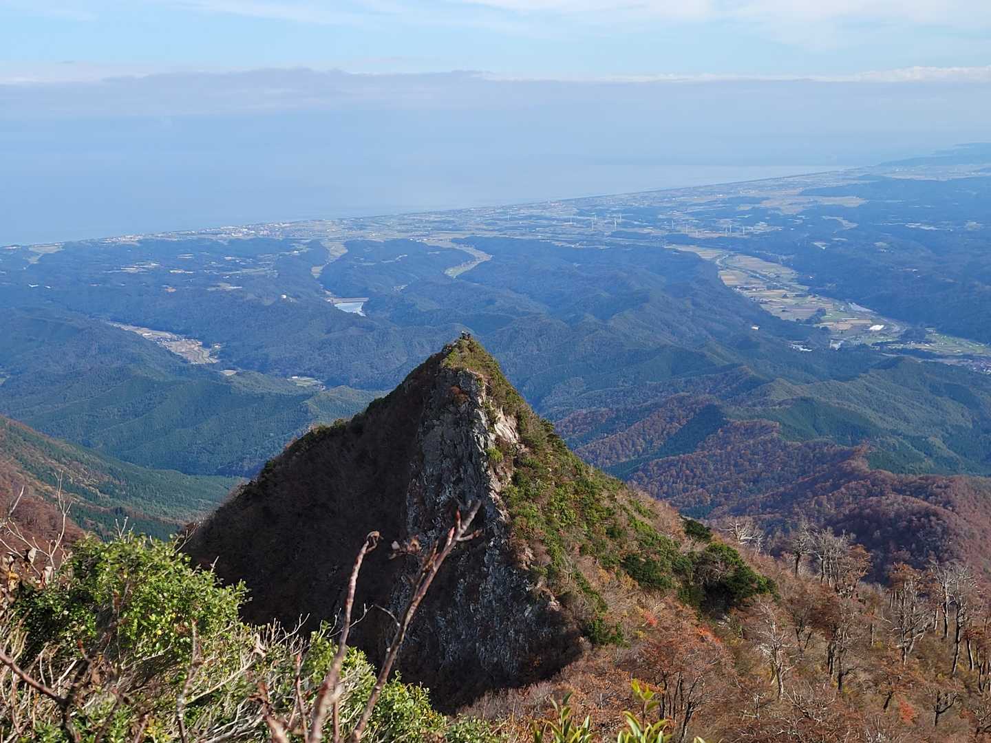 ついに 矢筈ケ山山頂  到着
360度ナイスビュー🎵