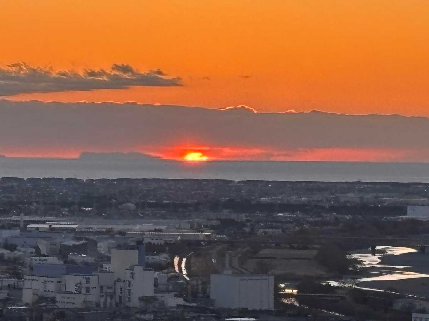 真っ赤な太陽☀️