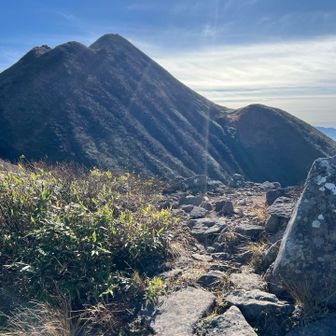 岩木山山頂まであとわんつかだ。
ここまで来たら、着いたのもふとずだ。
