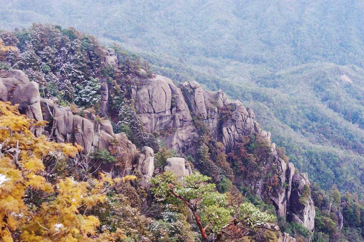 朝日岳が見えます