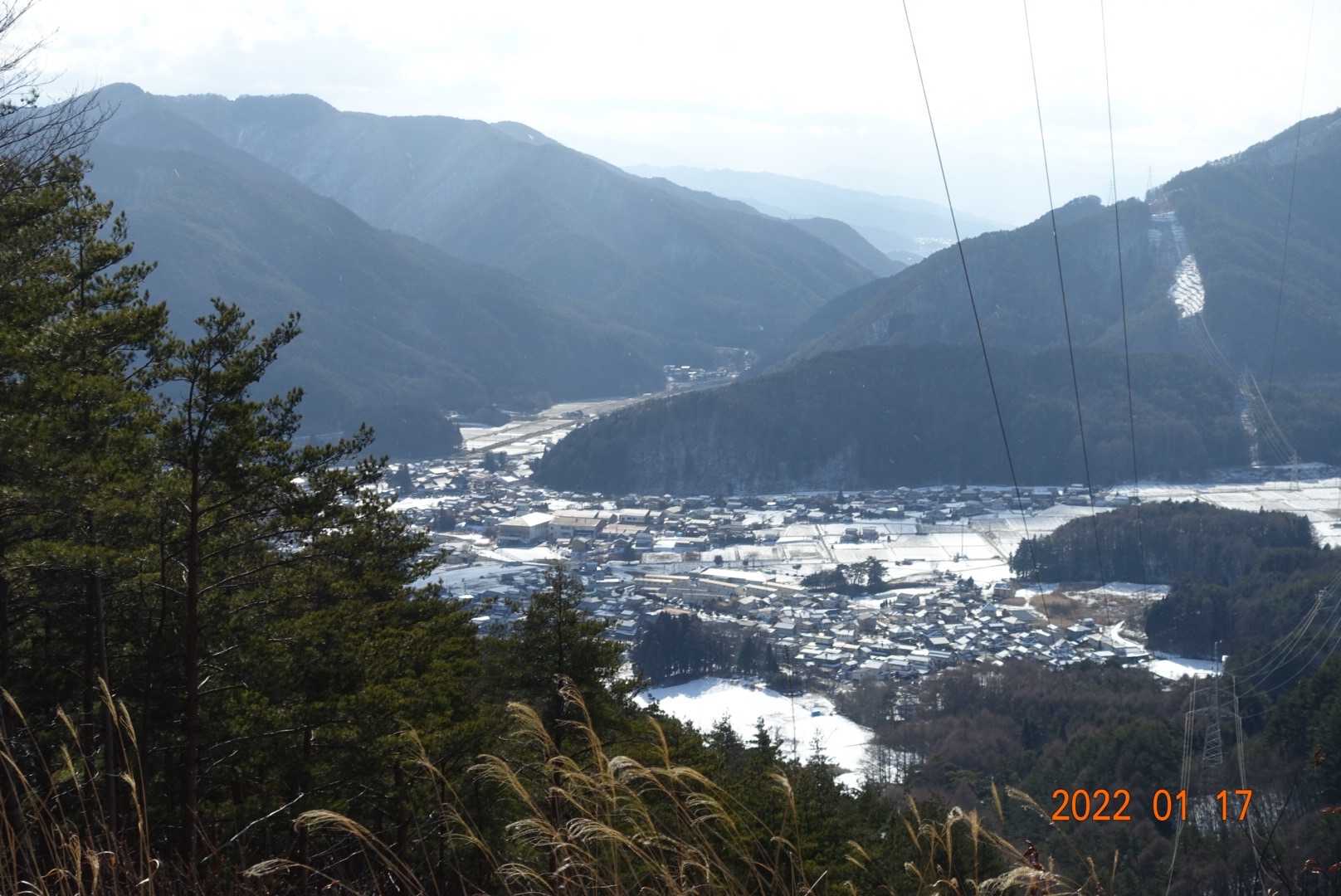 雪の乗った町並み
良いねぇ
と、関東圏の人間は無責任に思う