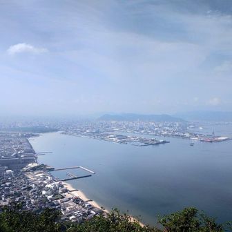 魚見台から高松方面。