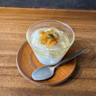 ここで一服。ヨーグルト。