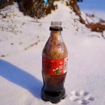 開けたら一気に凍る現象