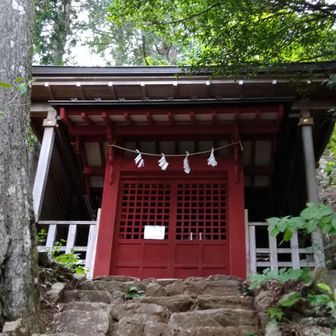 奥の院