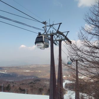 ハンターゴンドラリフト(2418m)🚡
・1987年(昭和62年)建設
・最高運転速度:5.0m/秒
・メーカー「日本ケーブル」