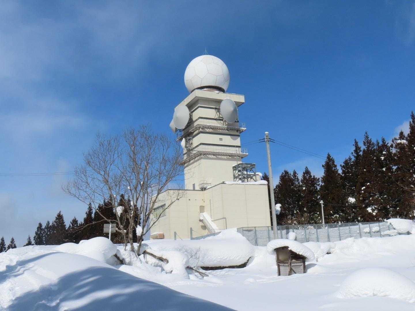 長らく破けていたレーダーの布が綺麗に