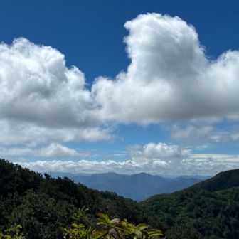 青空と雲と山🩵☁️⛰️