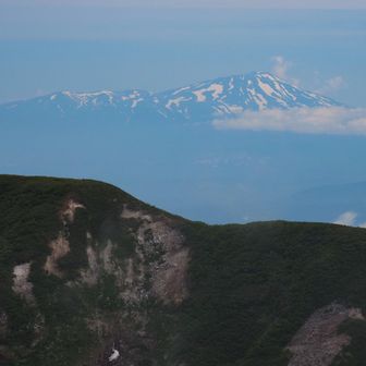 鳥海山近い！