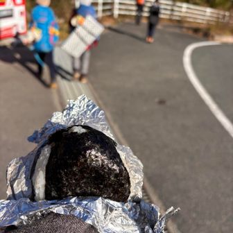 奥さまと旦那さまに頂いたおにぎり🥺すごくおいしかった🥺