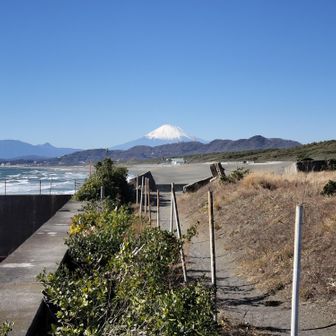 初めて来たときは曇ってて見えなかった富士山がきれい見えました。