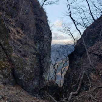 先日の越前岳の割石峠のような景色です🧐
