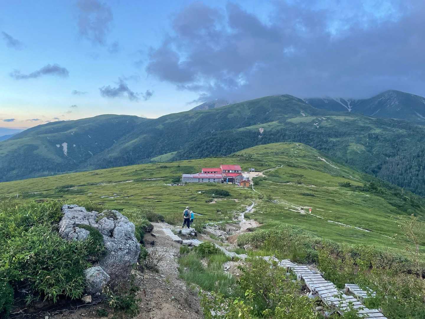 薬師岳登山口-五光岩ベンチ-太郎山 往復コースの写真