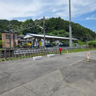 本数の少ない電車を待つのもなんかいいなと感じました