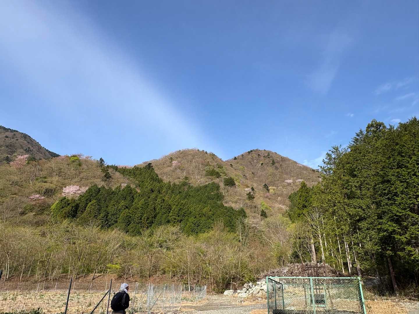 毛無山登山口駐車場～毛無山・大見岳・タカデッキ・雨ヶ岳縦走～A沢貯水池の写真