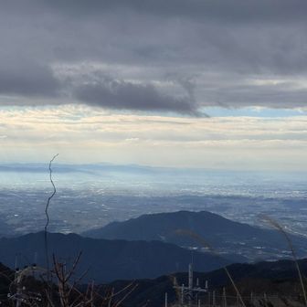 一昨日行った久留米方面からの、耳納連山が美しい