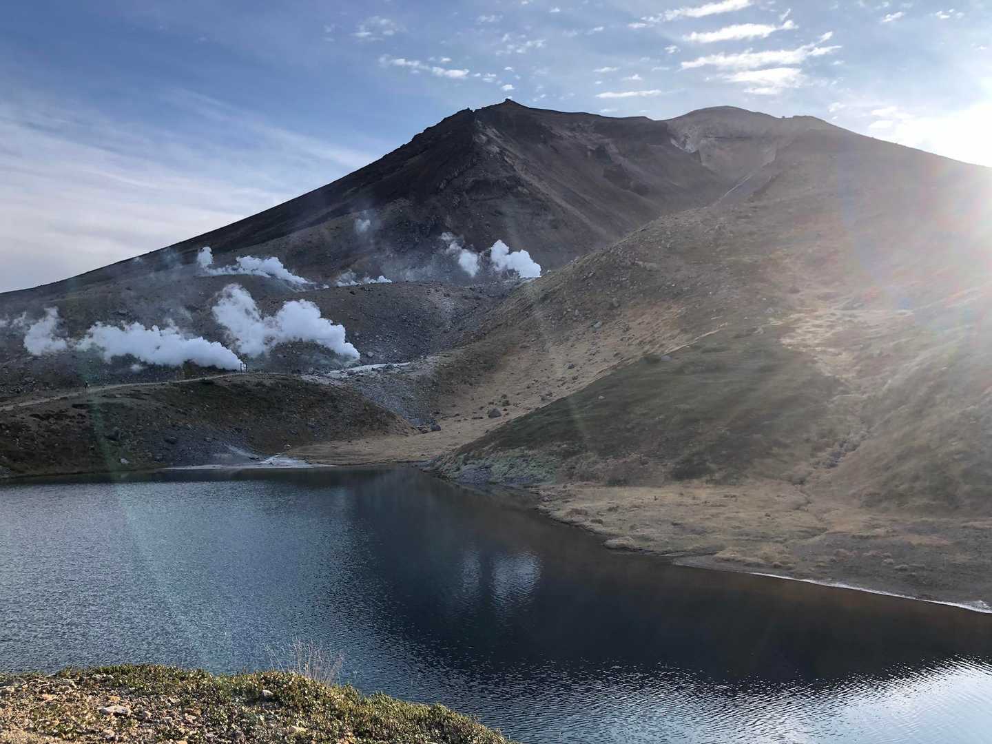 姿見の池からの旭岳✨
そりゃ撮りますよね！