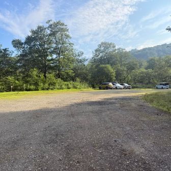 小赤沢3号目🅿️広しっ