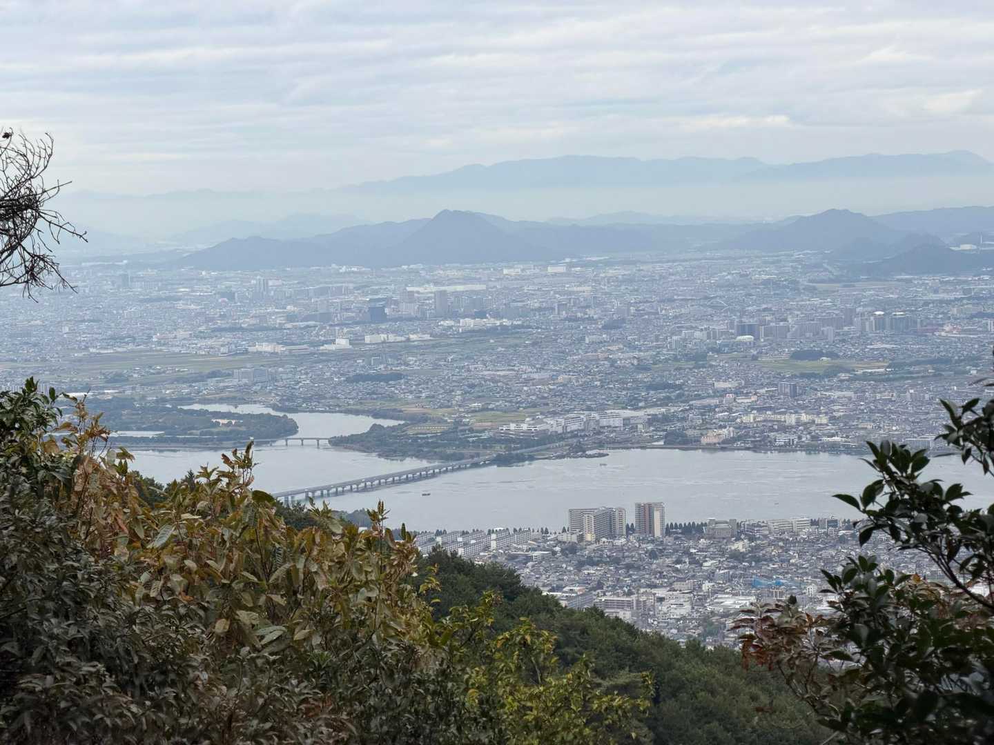 大谷駅-音羽山路傍休憩地-音羽山-石山寺駅 縦走コースの写真