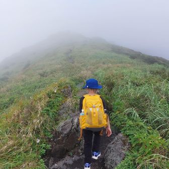 山頂に向けて出発！！