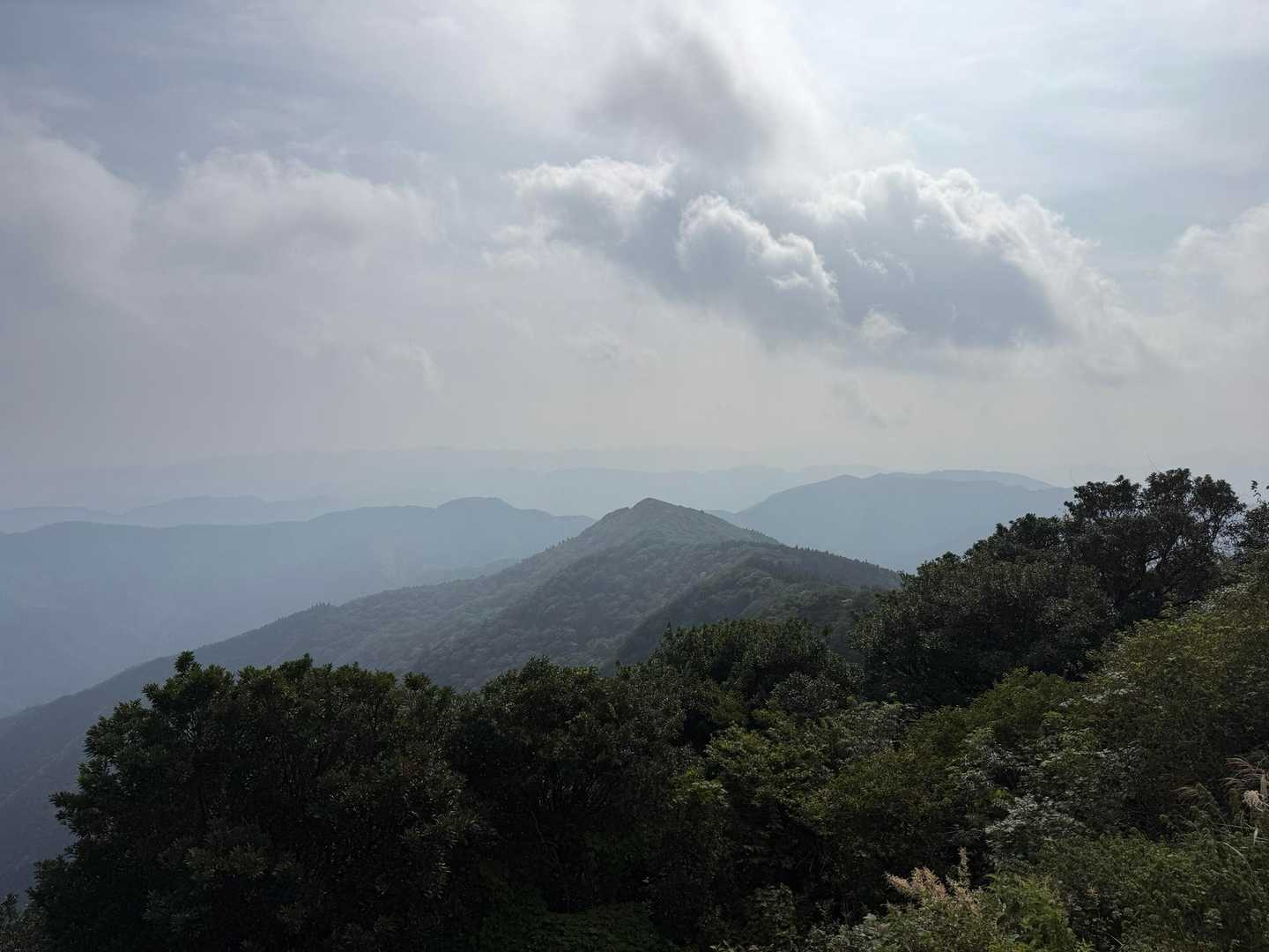 日向灘まで見えるらしいけど
今日は残念😅