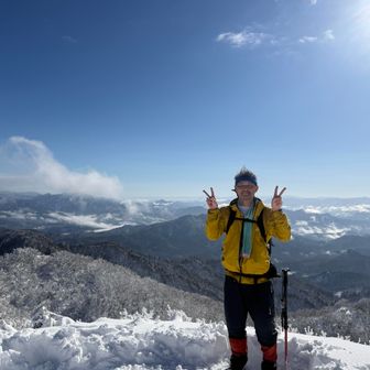 うん、アップして分かりました。
アプリの不具合なのか
調整不足なのか
アップにすると、スマホ📱からアップした時と同じレベルの画質の悪さにまで拡大されてしまう💧

スマホから載せた画像をタップして拡大させると
小さい画像なのにドットが欠け欠けの粗い画像が表示される。

パソコンから載せた画像をタップして拡大するとすると
スマホの画像と同じレベルの欠け欠けの画像の大きさ
まで拡大されて表示される。

YAMAPのプログラム作っている人のレベルが高くないのか
YAMAPの責任者側が何もシステムを理解していないのか
の多分どっちかですね😓

タップすると元画像を何倍かにする
というだけの単純なプログラムになっているのでしょう。😅