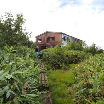 大日平小屋
