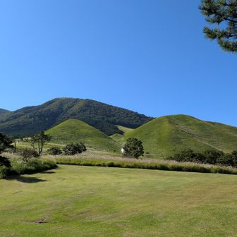 アレだ❗
左が小にぎり山🍙
右がおにぎり山🍙
