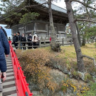 ここまでくると観光客でいっぱい