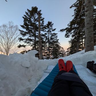 元気に、この景色を見ながら朝ごはんを食べられることに、感謝😍
ダウンとエアマットのおかげで、全然寒くない👍