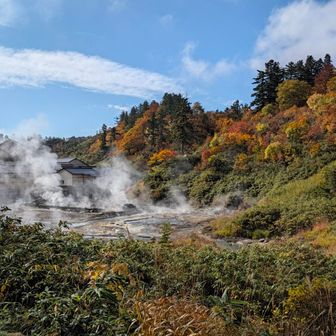 後生掛温泉の入口あたりが登山口になってます。