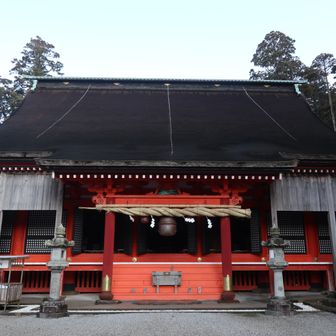 写真を撮っていると、ソロ登山者から鬼杉への登山道を尋ねられ答えたが、無事に辿り着けただろうか… (･ω･`)