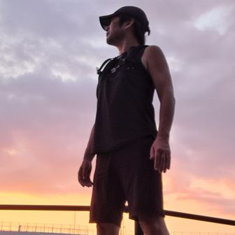 ｻﾝﾀﾞﾙ王子🌜満月の夜に✨