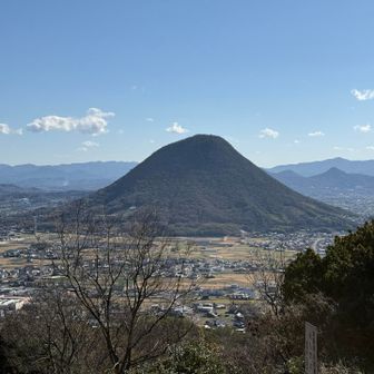 下り始めると飯野山がまた素晴らしく👍
いいお山でした
